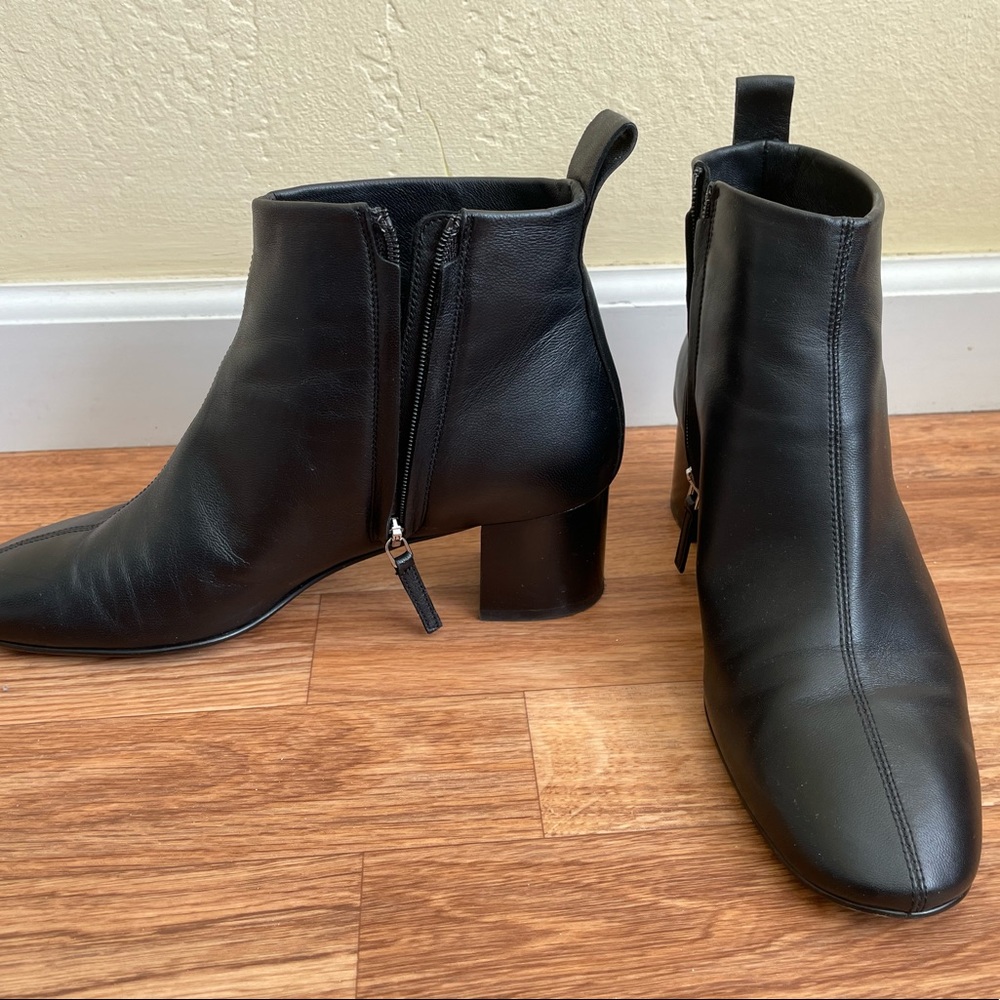 Gorgeous Everlane black leather glove boots size 8. Discontinued style!